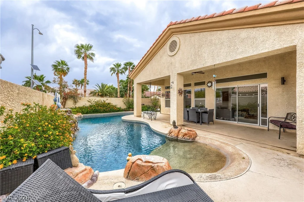 7400 Bisonwood, Las Vegas, NV 89131
