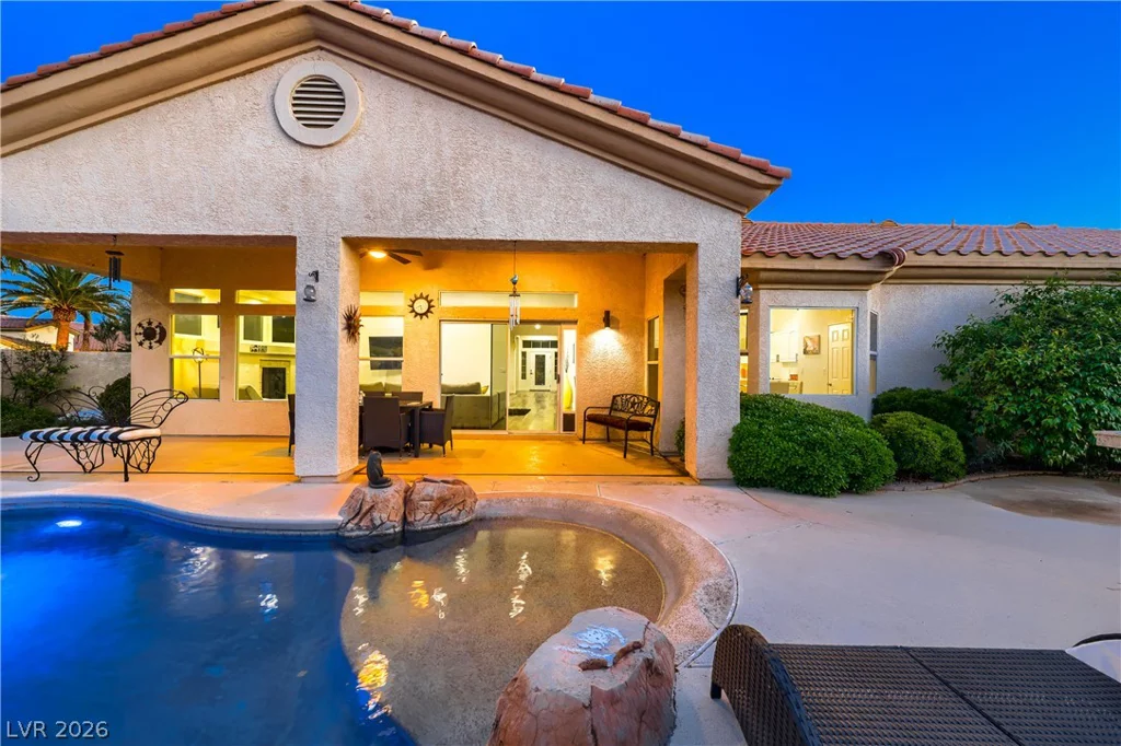 7400 Bisonwood, Las Vegas, NV 89131