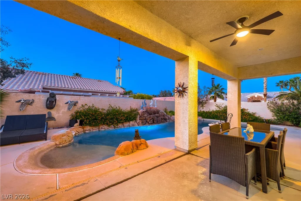 7400 Bisonwood, Las Vegas, NV 89131