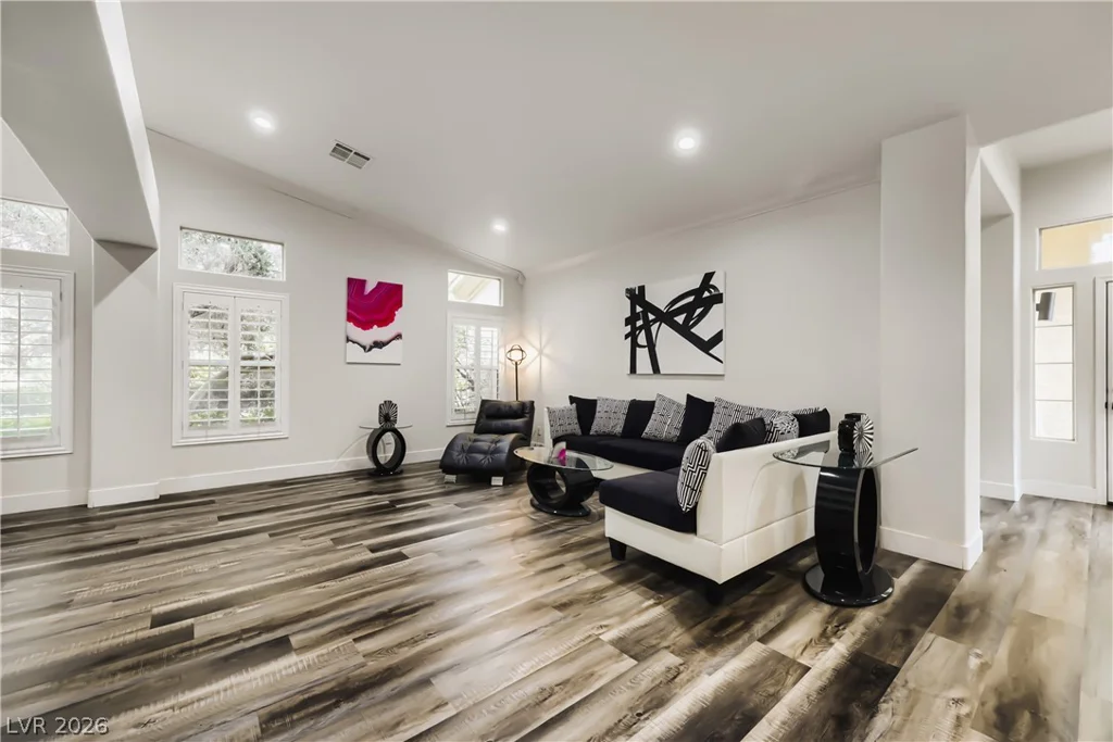 7400 Bisonwood, Las Vegas, NV 89131