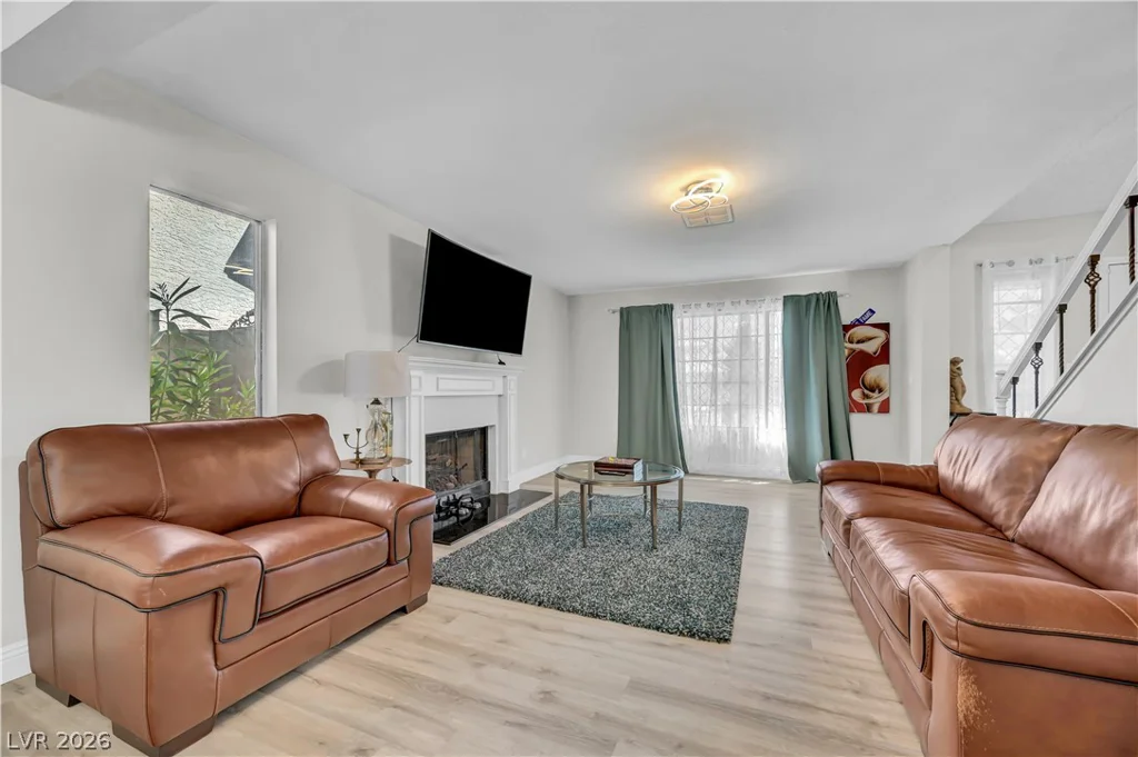 2913 Whispering Wind, Las Vegas, NV 89117