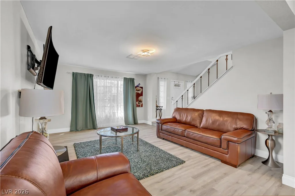 2913 Whispering Wind, Las Vegas, NV 89117