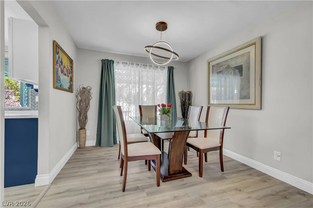 2913 Whispering Wind, Las Vegas, NV 89117