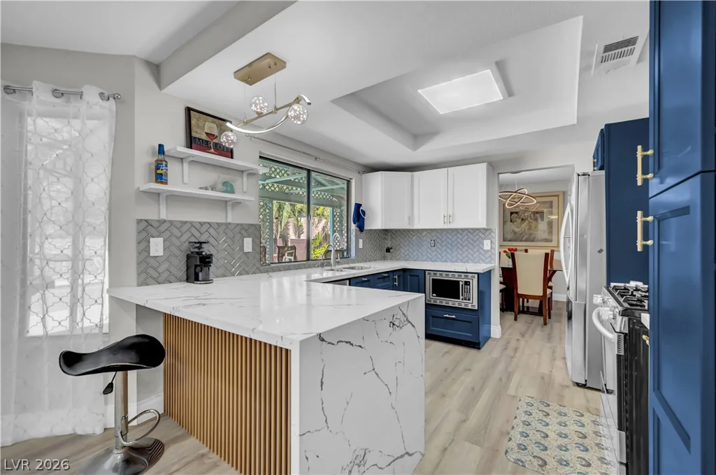 2913 Whispering Wind, Las Vegas, NV 89117