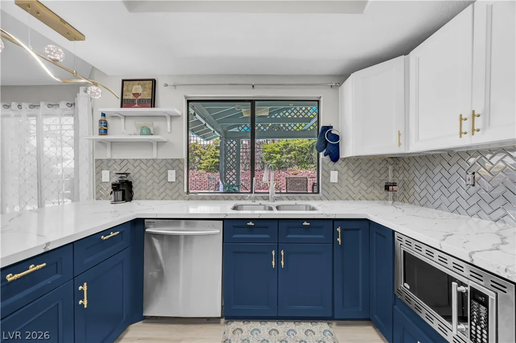 2913 Whispering Wind, Las Vegas, NV 89117