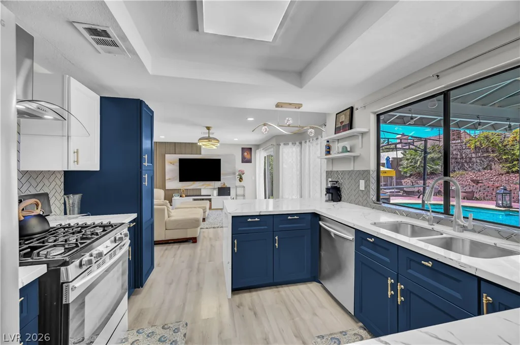2913 Whispering Wind, Las Vegas, NV 89117