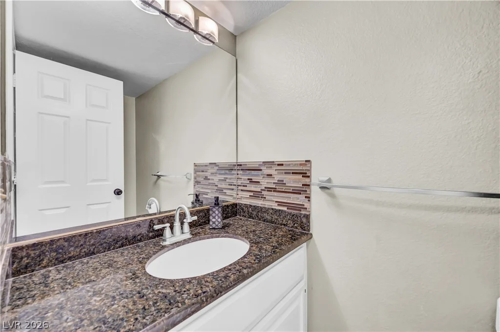 2913 Whispering Wind, Las Vegas, NV 89117
