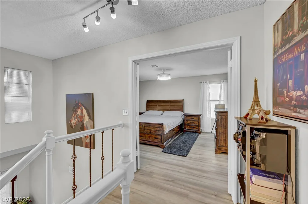 2913 Whispering Wind, Las Vegas, NV 89117