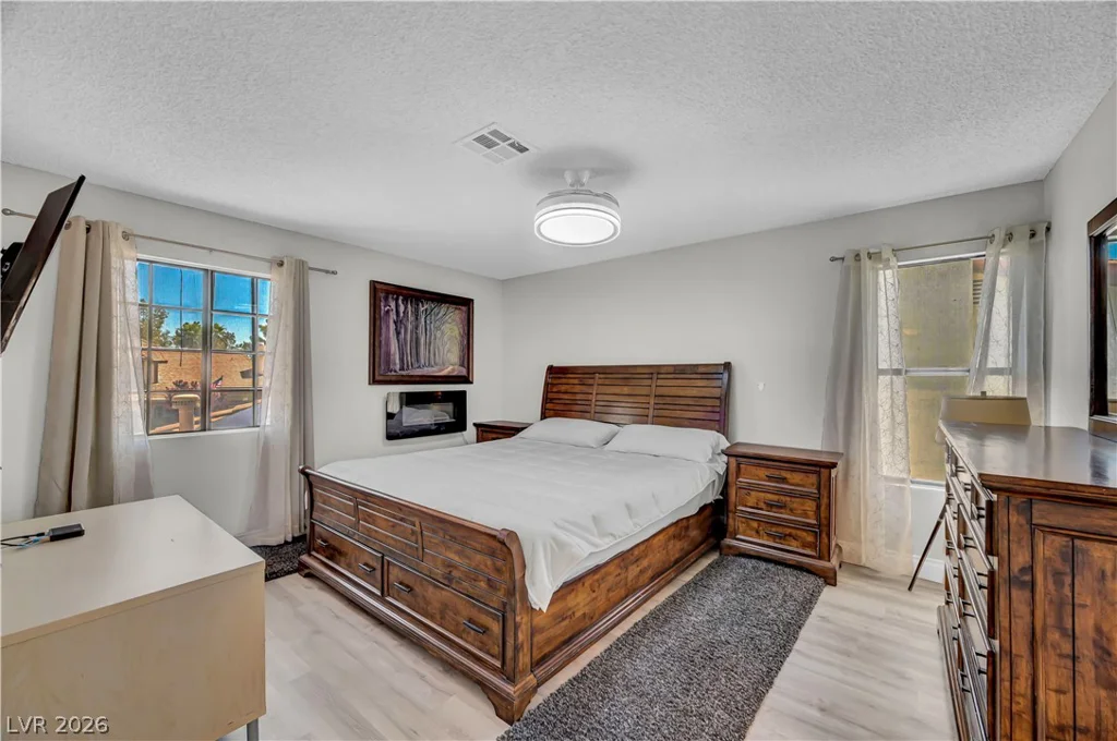 2913 Whispering Wind, Las Vegas, NV 89117