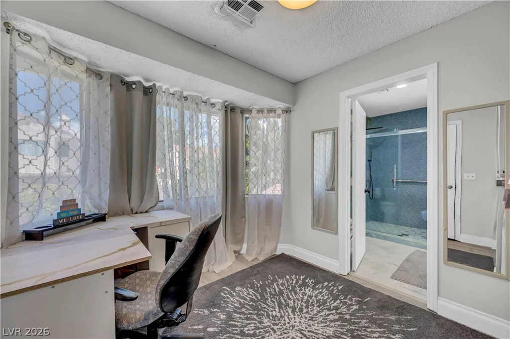 2913 Whispering Wind, Las Vegas, NV 89117
