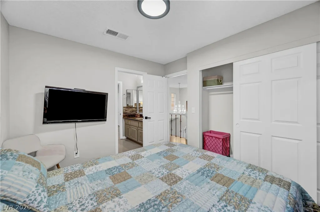2913 Whispering Wind, Las Vegas, NV 89117