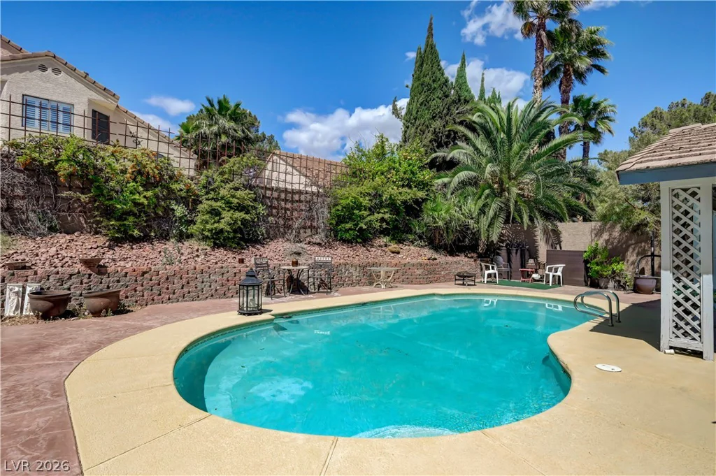 2913 Whispering Wind, Las Vegas, NV 89117