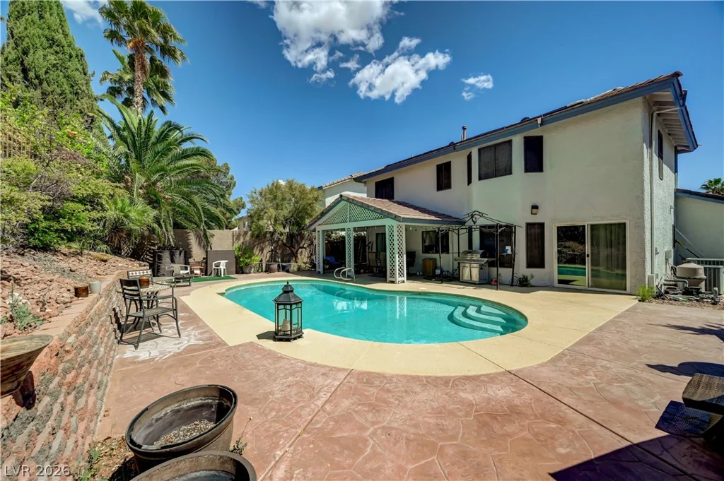 2913 Whispering Wind, Las Vegas, NV 89117
