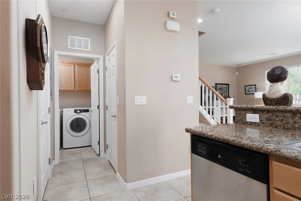 11383 Ogden Mills, Las Vegas, NV 89135