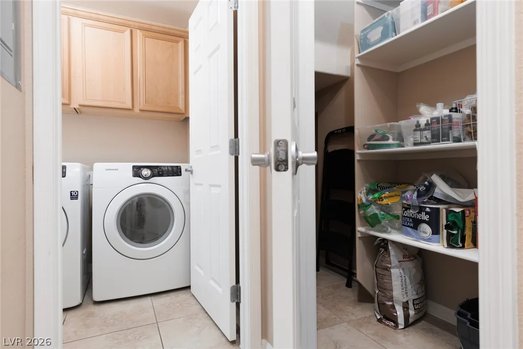 11383 Ogden Mills, Las Vegas, NV 89135