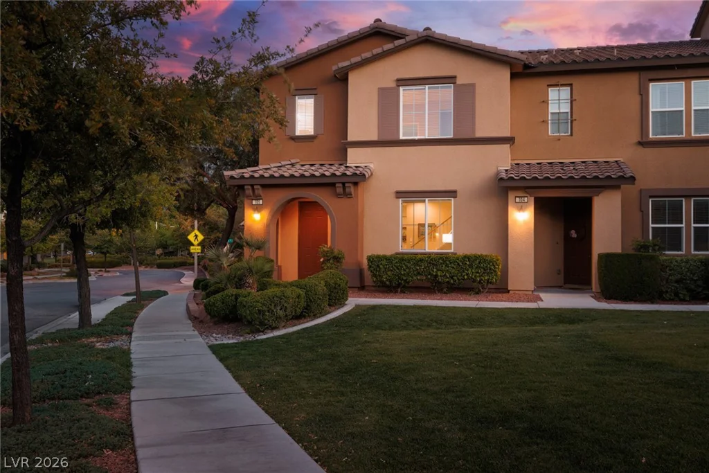 11383 Ogden Mills, Las Vegas, NV 89135