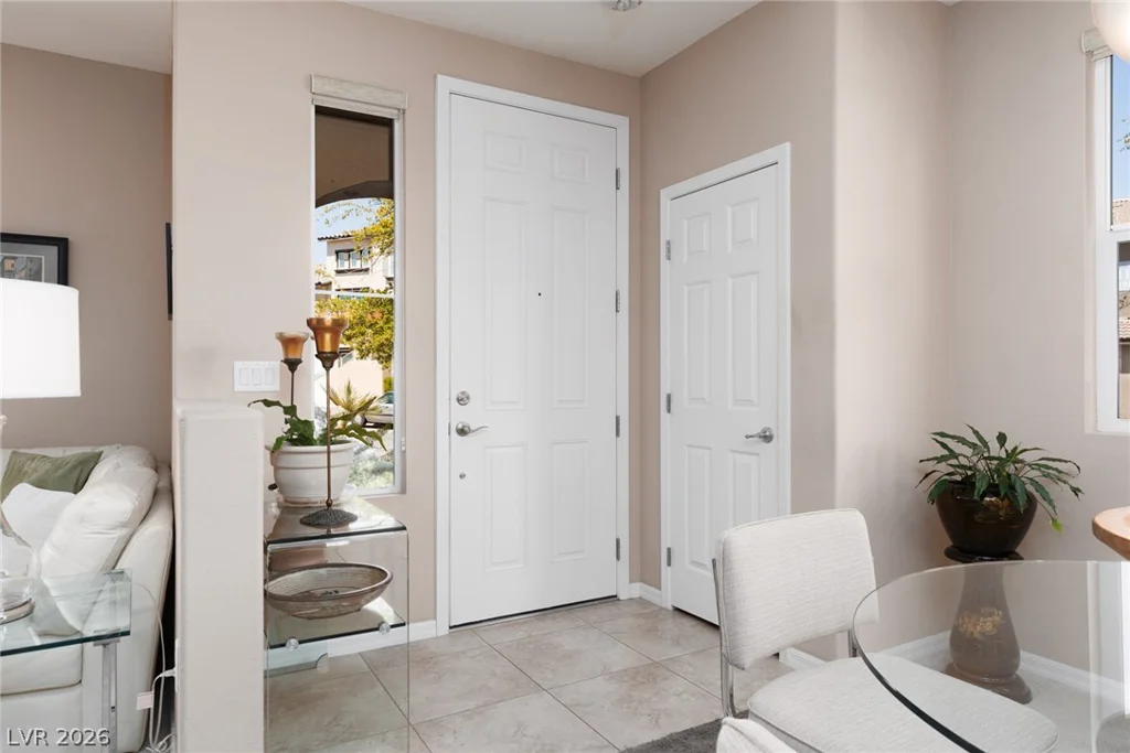 11383 Ogden Mills, Las Vegas, NV 89135