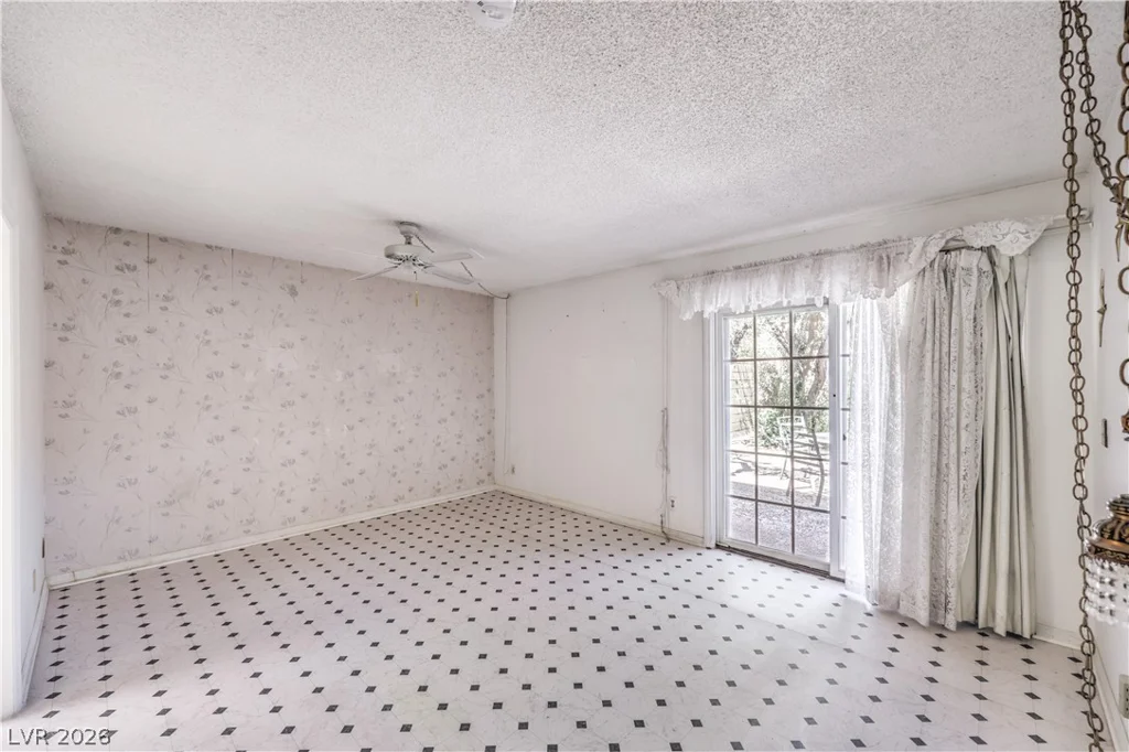 3851 Remount, Las Vegas, NV 89121