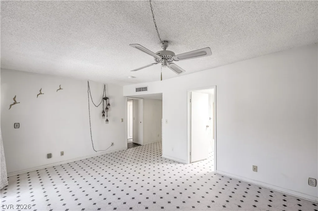 3851 Remount, Las Vegas, NV 89121