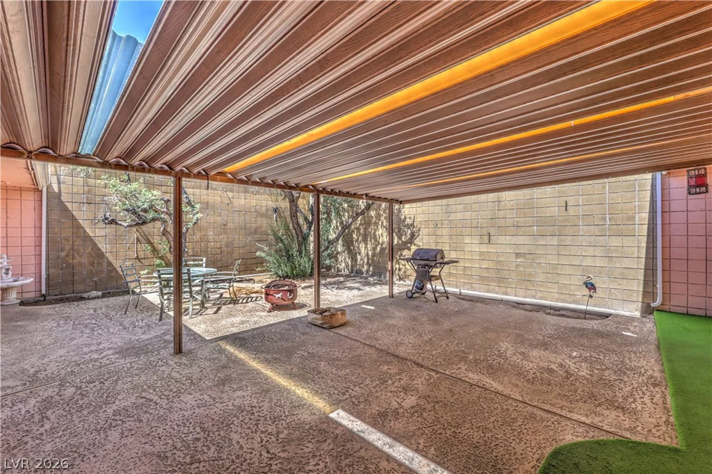 3851 Remount, Las Vegas, NV 89121