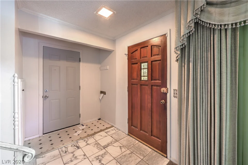 3851 Remount, Las Vegas, NV 89121