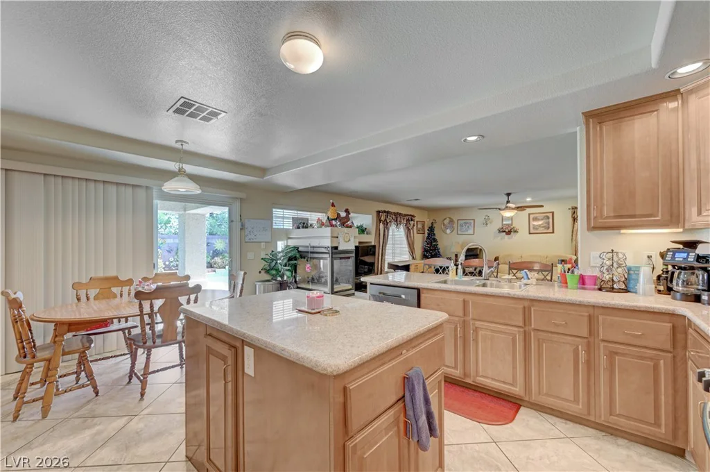 7834 Tahoe Ridge, Las Vegas, NV 89139