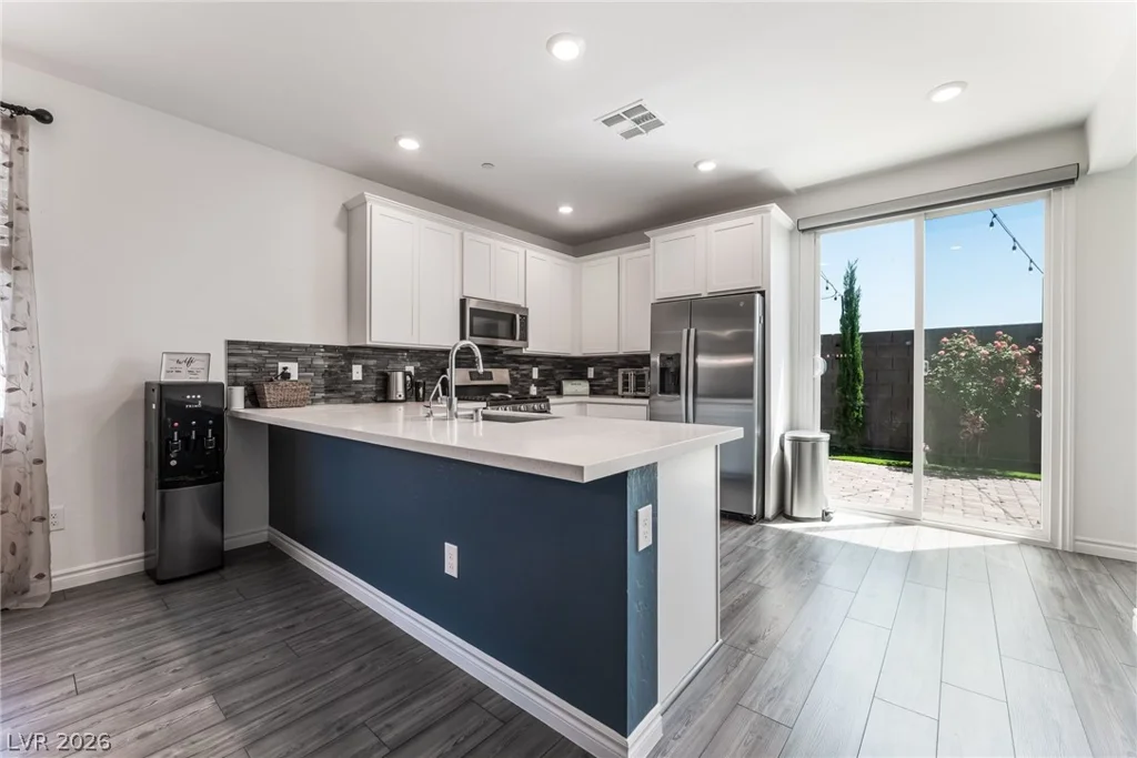 9495 White Fir Grove, Las Vegas, NV 89143