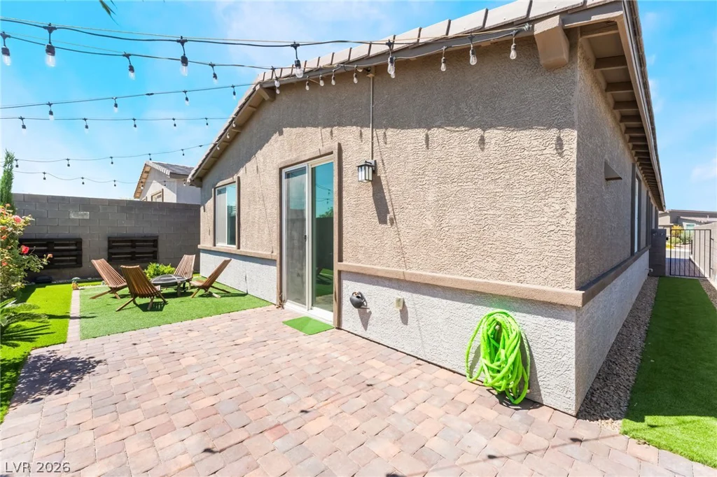 9495 White Fir Grove, Las Vegas, NV 89143
