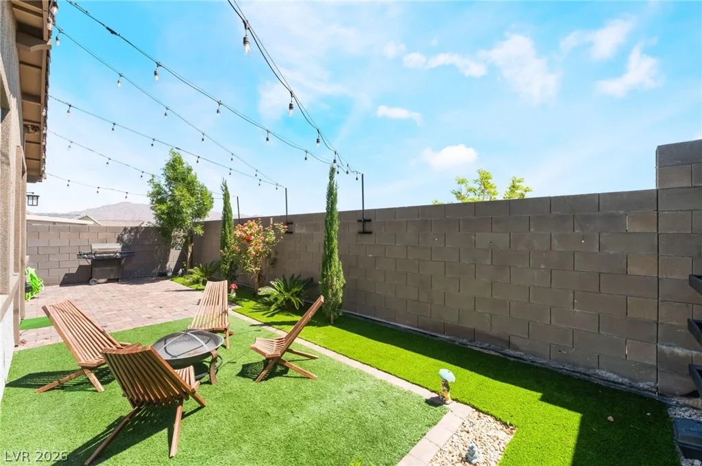 9495 White Fir Grove, Las Vegas, NV 89143