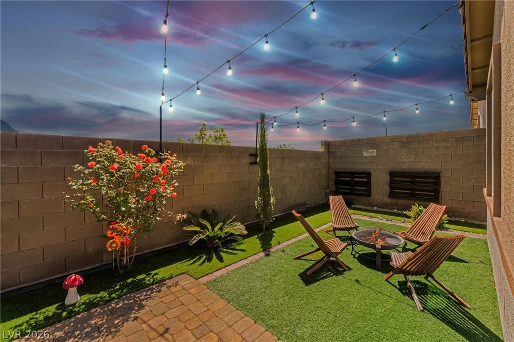 9495 White Fir Grove, Las Vegas, NV 89143