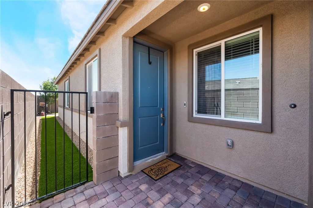9495 White Fir Grove, Las Vegas, NV 89143