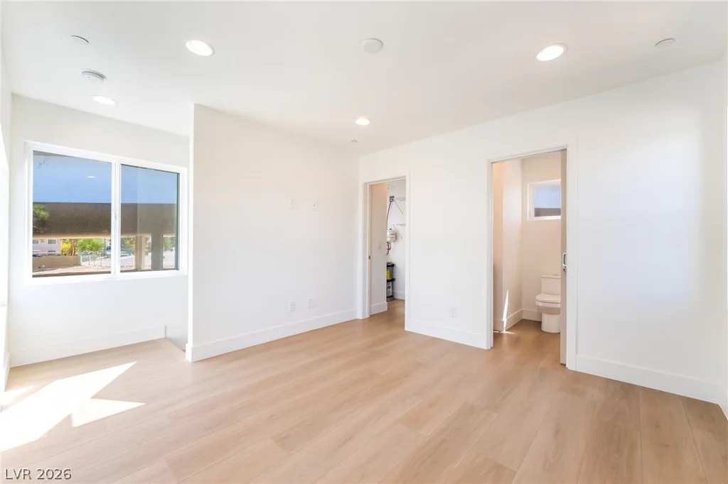 350 13th, Las Vegas, NV 89101