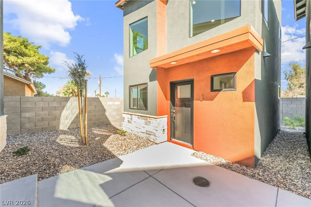 350 13th, Las Vegas, NV 89101