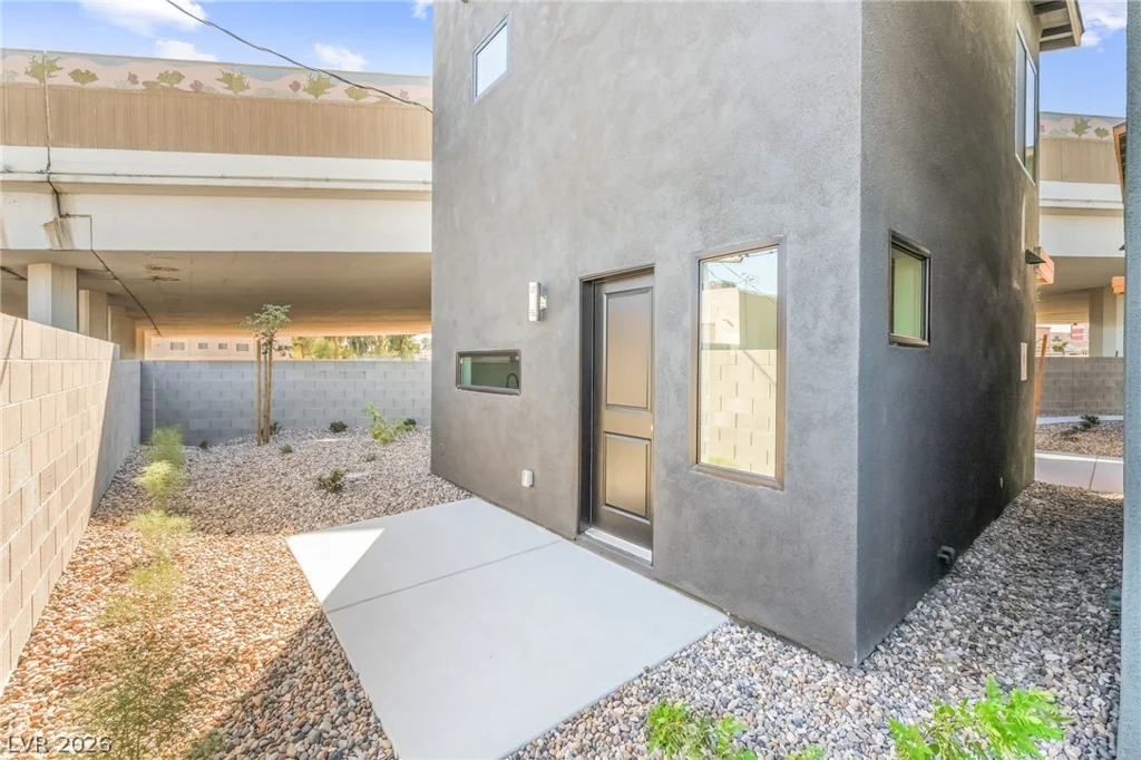 350 13th, Las Vegas, NV 89101