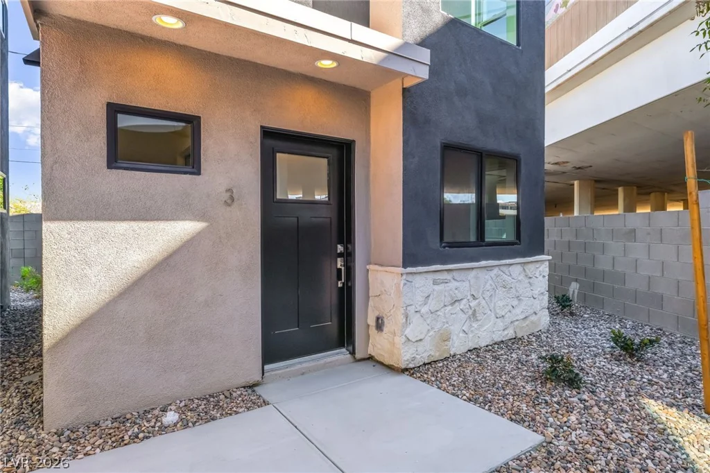 350 13th, Las Vegas, NV 89101