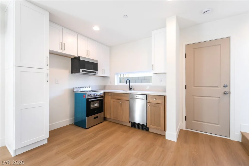 350 13th, Las Vegas, NV 89101