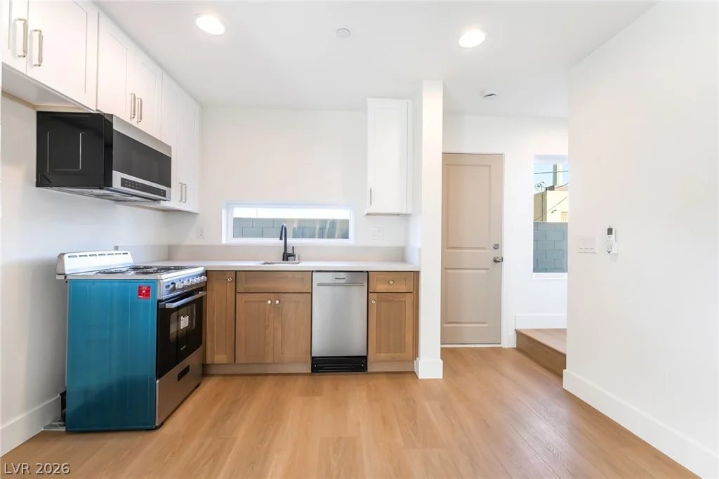 350 13th, Las Vegas, NV 89101