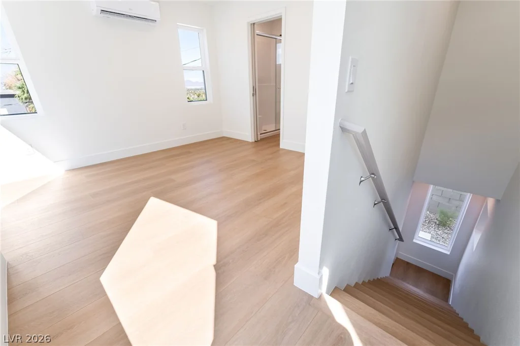 350 13th, Las Vegas, NV 89101