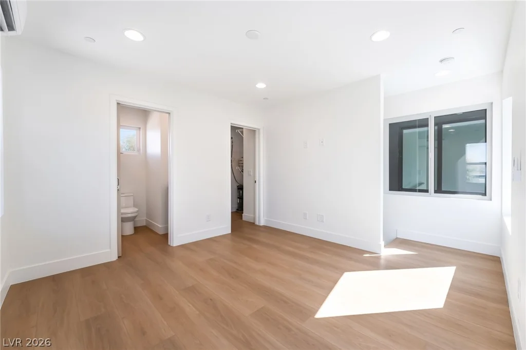 350 13th, Las Vegas, NV 89101