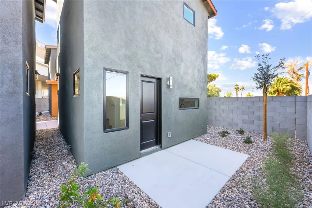 350 13th, Las Vegas, NV 89101