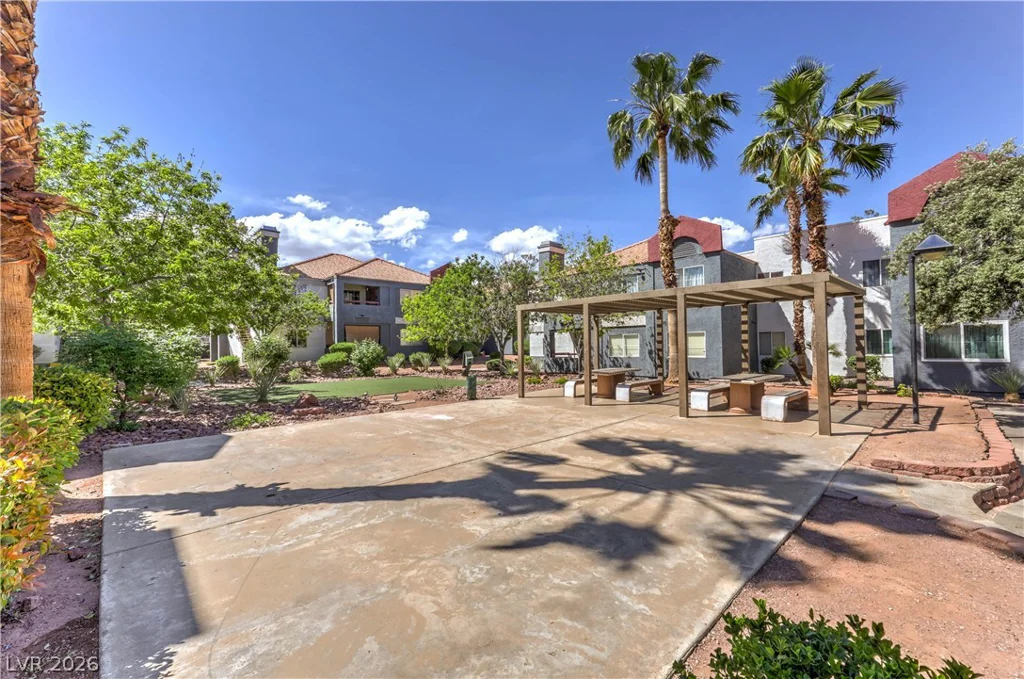 8600 Charleston, Las Vegas, NV 89117