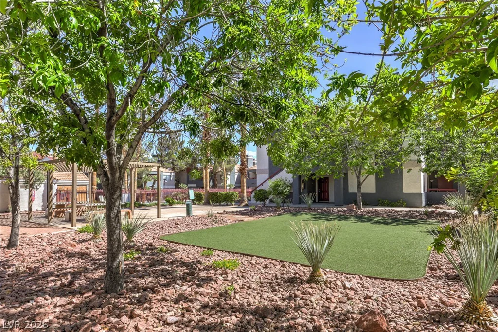 8600 Charleston, Las Vegas, NV 89117