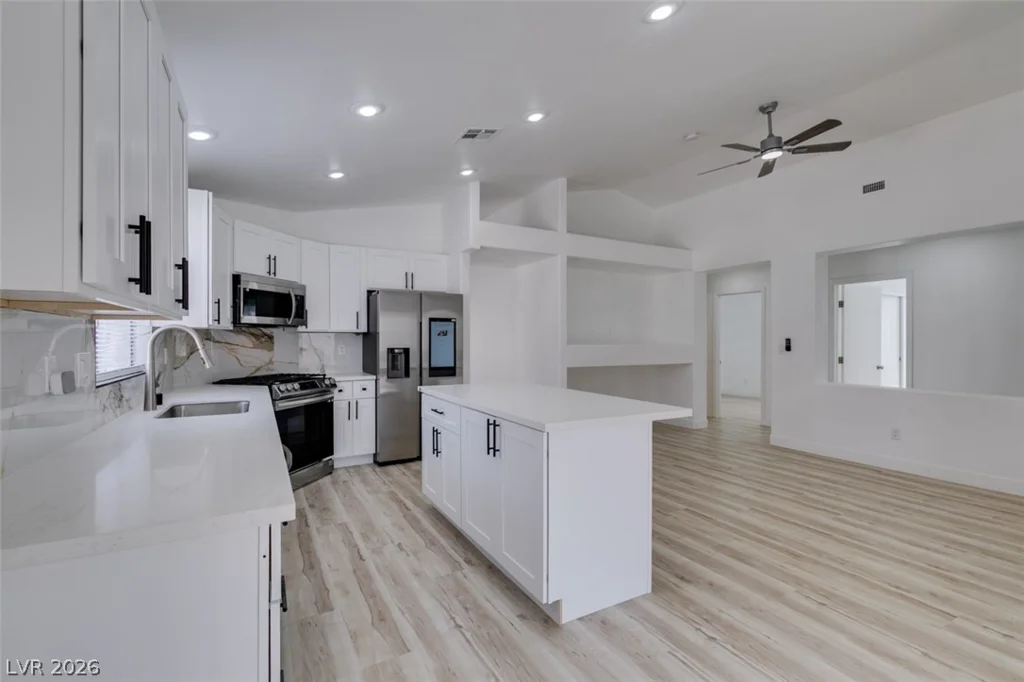 9643 Riding Ridge, Las Vegas, NV 89123