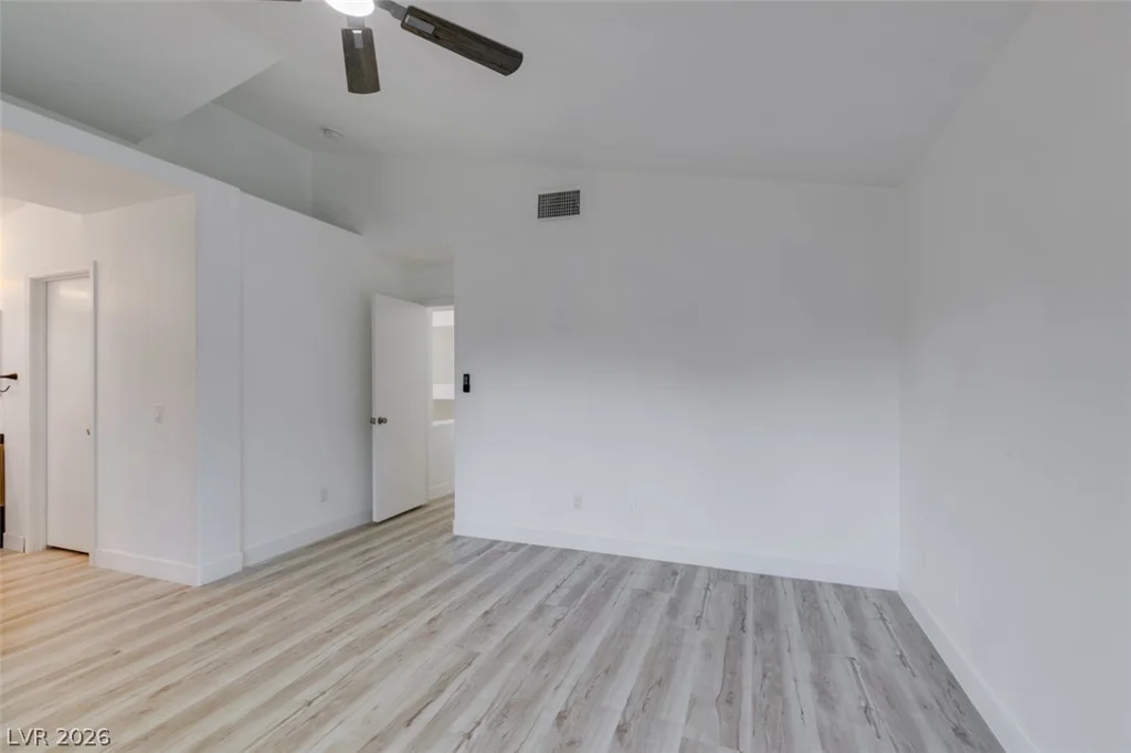 9643 Riding Ridge, Las Vegas, NV 89123