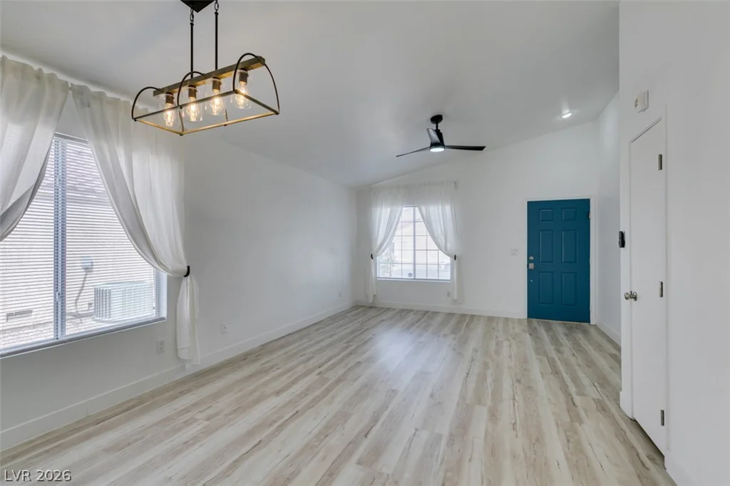 9643 Riding Ridge, Las Vegas, NV 89123
