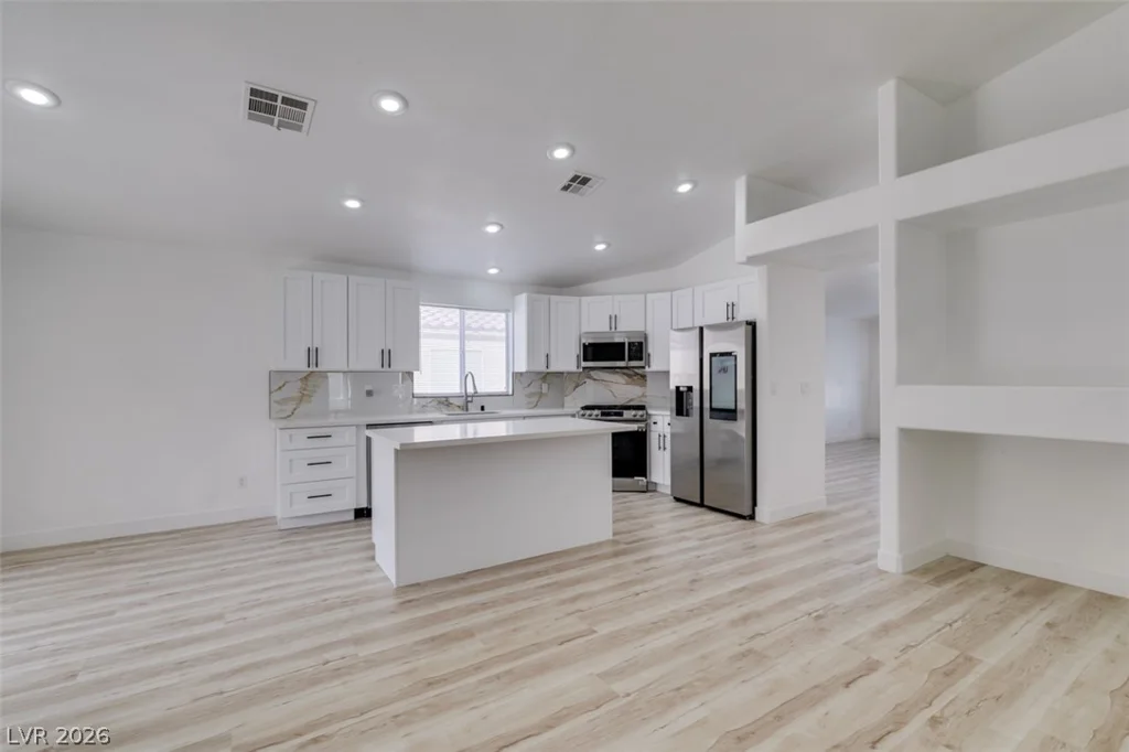9643 Riding Ridge, Las Vegas, NV 89123