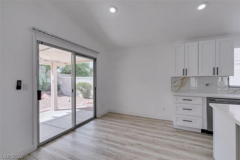 9643 Riding Ridge, Las Vegas, NV 89123