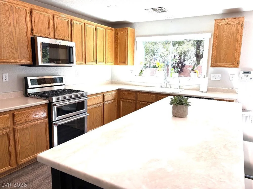 8328 Blazing Sky, Las Vegas, NV 89131