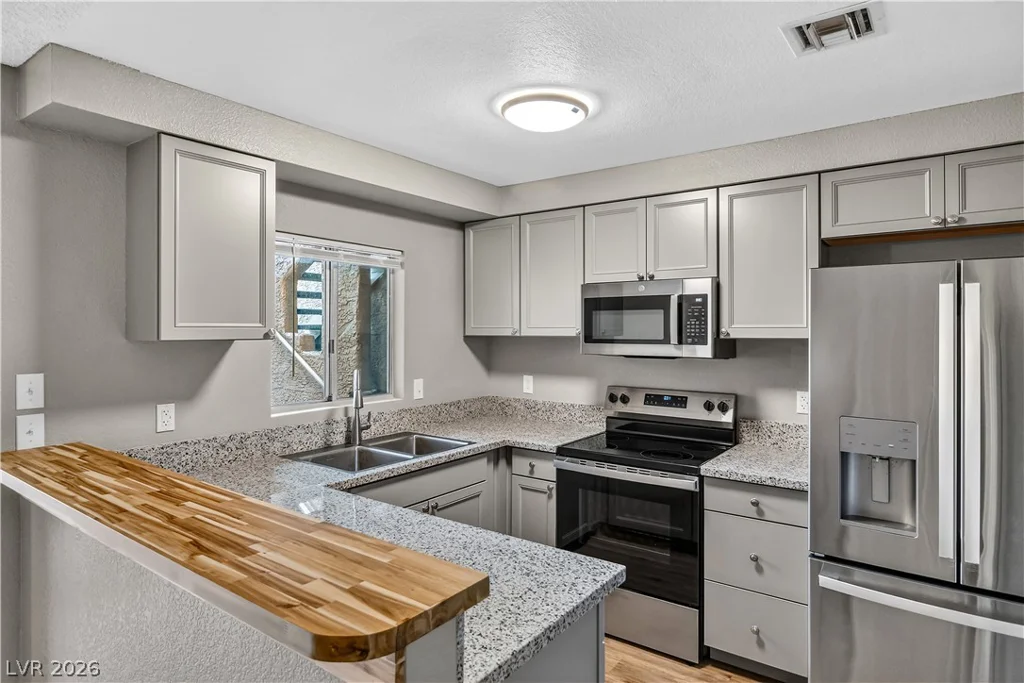 2243 Aspen Mirror, Laughlin, NV 89029