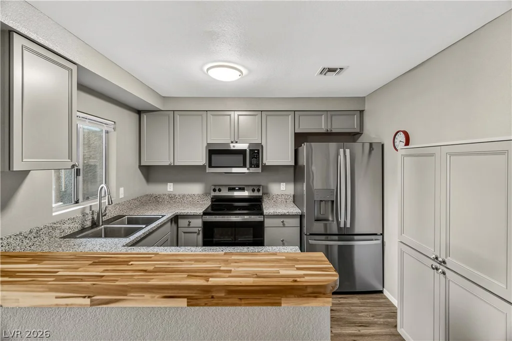 2243 Aspen Mirror, Laughlin, NV 89029